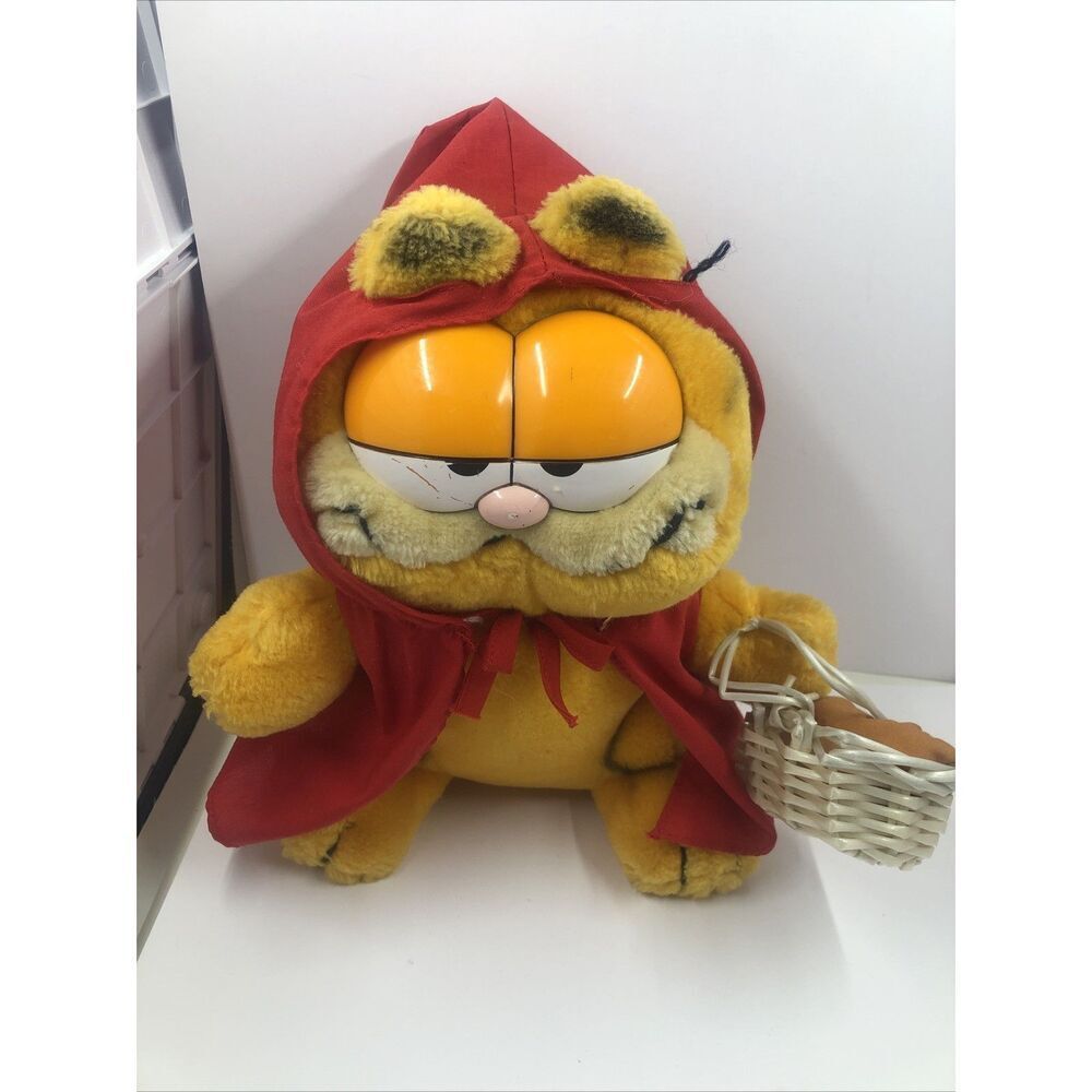 Garfield 1981 Dakin Garfield Plush Little Red Riding Hood w/ Basket. Read